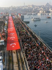 Propalestinská demonstrace v Istnbulu