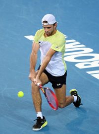 Tenista Tomáš Macháč postoupil do druhého kola na Australian Open