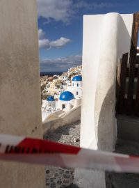 Uzavřená část vesnice Oia na Santorini