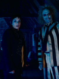 Winona Ryder a Michael Keaton ve snímku Beetlejuice Beetlejuice