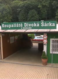 Koupaliště Divoká Šárka, u kterého k incidentu došlo.