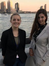 České delegátky Barbora Kvasničková a Lucie Smolková.