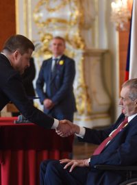 Prezident Miloš Zeman jmenoval Aleše Michla guvernérem České národní banky