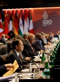 Končí summit zemí G20 na Bali