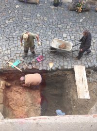 Archeologický výzkum na hradě v Úštěku