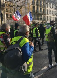 Na několika místech se demonstranti střetli s policií, která proti nim použila slzný plyn