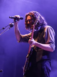 Zpěvák Hozier poprvé vystoupil v Česku. Zahrál ve Forum Karlín.