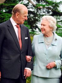 Britská královna Alžběta II. a princ Philip v roce 2007 na jihu Anglie.