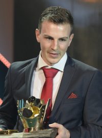 Vladimír Darida s cenou pro Fotbalistu roku.