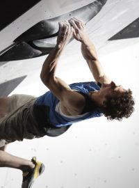 Lezec Adam Ondra