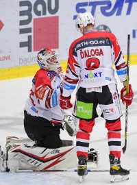 Dlouhá úspěšná série osmi vítězství pro pardubický hokejový tým skončila při východočeském derby. Na ledě hradeckého rivala Dynamo dvakrát dotáhlo náskok soupeře, ale nakonec extraligový duel těsně prohrálo 2:3