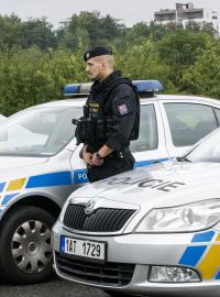 Ministr vnitra Jan Hamáček a policejní prezident Jan Švejdar představili nové vozy pro Policii ČR.