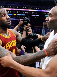 LeBron James ještě v dresu Clevelandu v rozhovoru s Kobe Bryantem