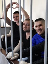 Soud v Moskvě o další tři měsíce prodloužil vazbu šestici ukrajinských námořníků, kteří jsou v ruském vězení od incidentu v Kerčském průlivu