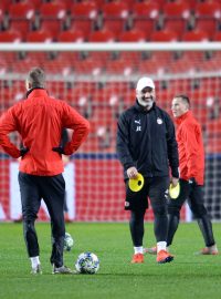 Fotbalisté Slavie Praha na tréninku