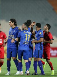 Zápas íranské fotbalové ligy mezi Persepolis a Esteghlalem