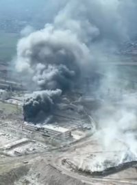 Výbuch v ocelárně Azovstal nedaleko Mariupolu