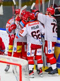 Hokejisté Hradce Králové porazili v pátém zápase finále play-off extraligy Třinec 3:0