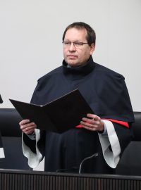 Josef Baxa, předseda Ústavního soudu, Radovan Suchánek, ústavní soudce