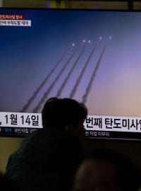 Severní Korea v pondělí odpálila několik raket krátkého doletu