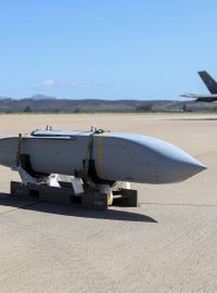 Bomba AGM-154, Joint Standoff Weapons