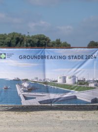 V německém Stade začala stavba LNG terminálu