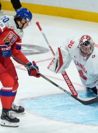 Čeští hokejisté využili přesilovkou v závěru zápasu a porazili Kanadu 4:3