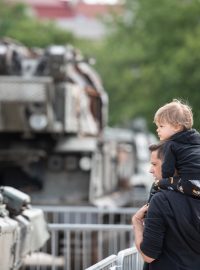 Velvyslanectví Ukrajiny zorganizovalo na Letenské pláni výstavu zničené ruské techniky.