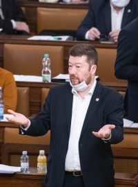 Šéf hnutí SPD Tomio Okamura se nenechal zahanbit a úspěšně atakoval čas předsedy hnutí ANO.