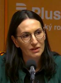 První místopředsedkyně ODS Alexandra Udženija jako host pořadu Interview Plus.