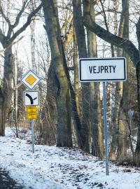 Město počítalo s tím, že se do přízemí budovy vrátí v nejbližších dnech někteří klienti domova. Teď pro ně ale musí najít ubytování na nejméně dva až tři měsíce