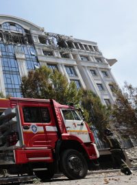 Ostřelováním poškozená budova správy separatistické Doněcké lidové republiky v ukrajinském městě Doněck