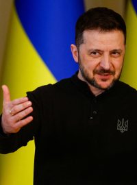 Ukrajinský prezident Volodymyr Zelenskyj během tiskové konference v Kyjevě 12. března 2025