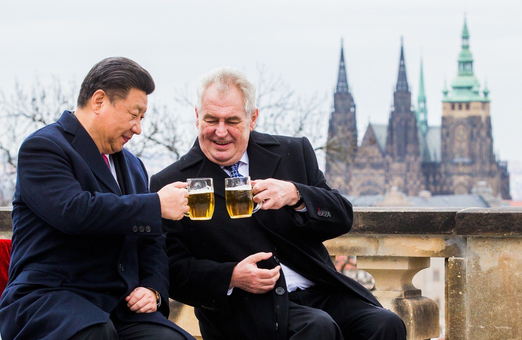 Český prezident Miloš Zeman s čínským prezidentem Si Ťin-pchingem při setkání v Praze (březen 2016) | Zdroj: Profimedia
